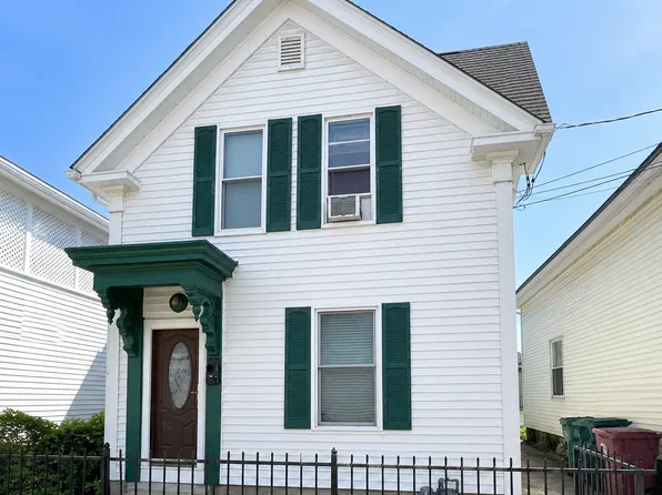 5 Clarks Ct, Lowell, MA 01852