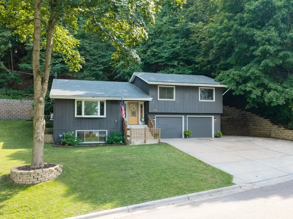 419 Mill St E, Cannon Falls, MN 55009