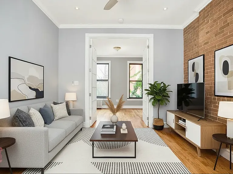 722 10th Ave #2C — Photo 1