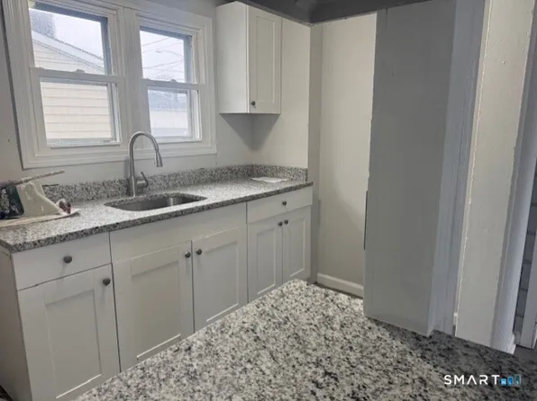 27 Melba Ave #B, Milford, CT 06460