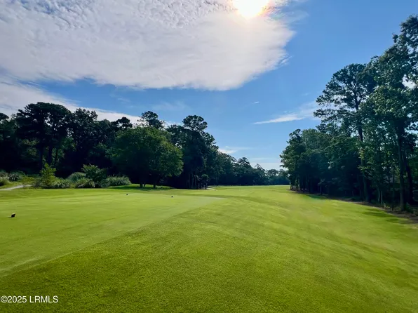 23 Marsh Dr, Hilton Head Island, SC 29928