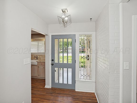 4th image of 3704 Paramount Blvd