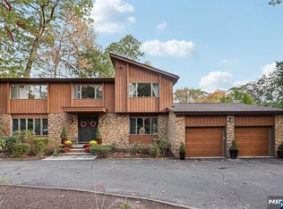 76 Church St, Alpine, NJ 07620