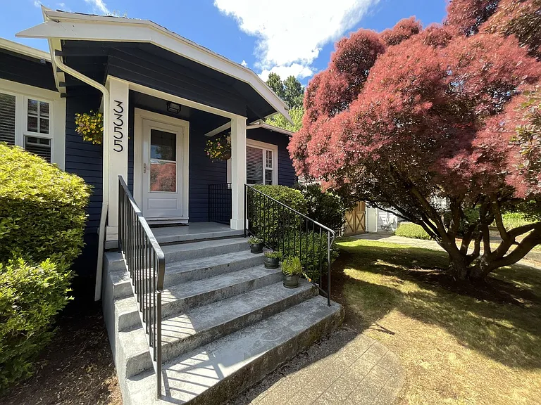3355 NE 73rd Ave — Photo 3