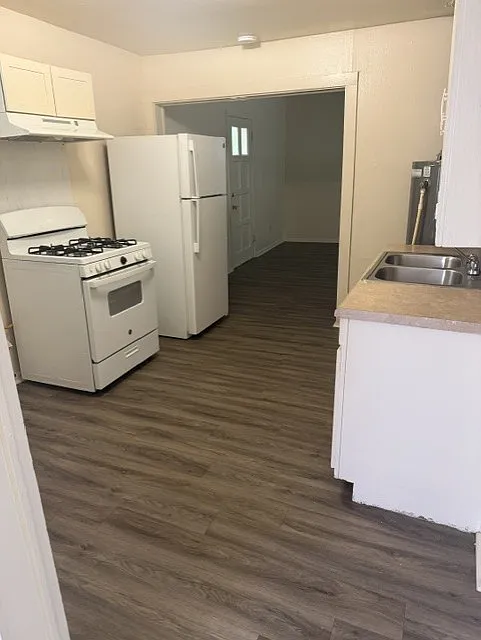 2 bed, 1014 sqft, $900 — Photo 2
