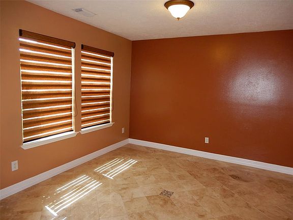 2nd image of 9530 Pennant Park Ct