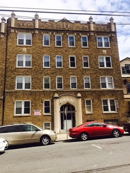 1st image of 148 Kensington Ave APT 302