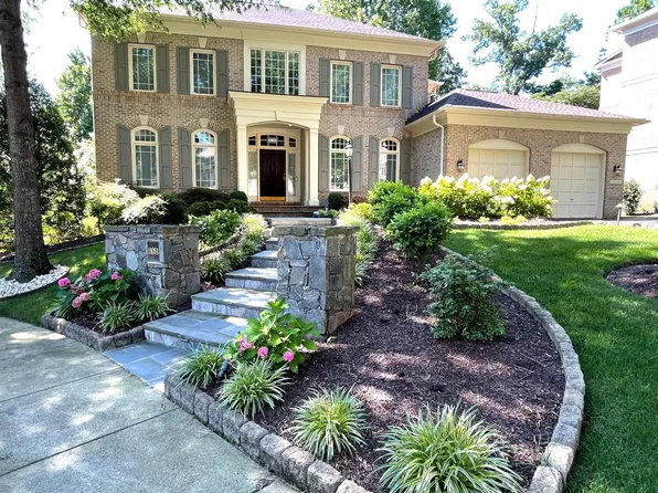 11081 Pelham Manor Pl, Reston, VA 20194