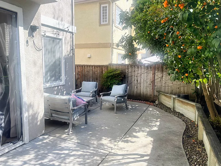 5780 Idlewood St — Photo 2