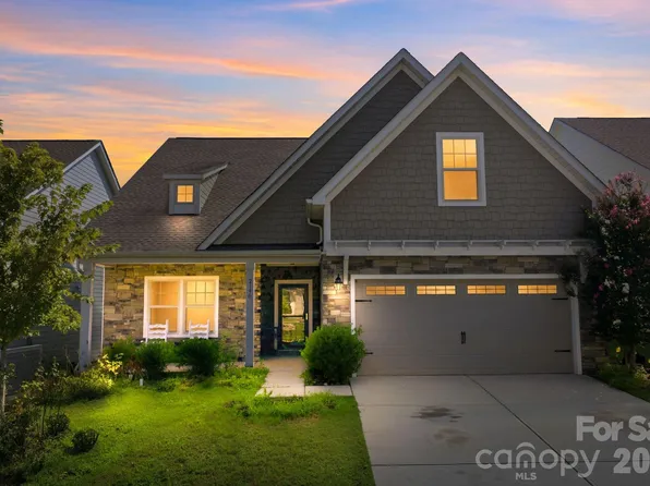 219 Canada Dr, Statesville, NC 28677