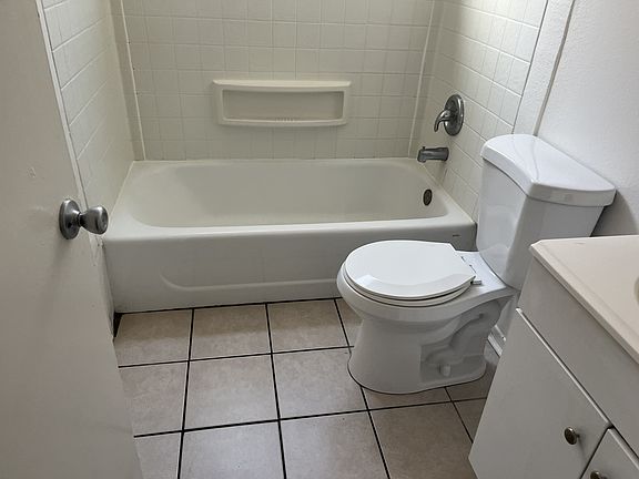 4th image of 418 N Kodiak St APT C