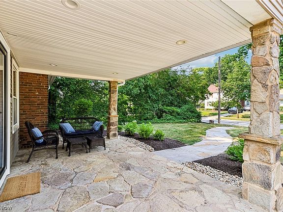 3rd image of 3114 Warrington Rd