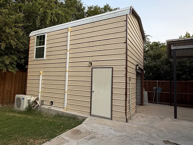 610 N Denton Ave — Photo 3