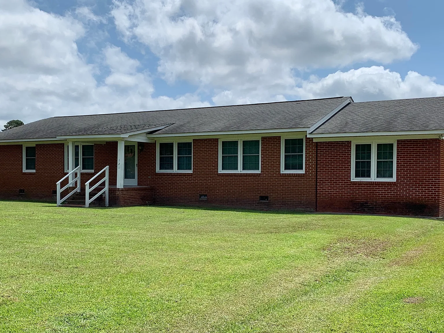 3 bed, $1,500 — Photo 1