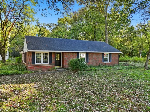 6629 Meadow Farm Dr, Hudson, OH 44236