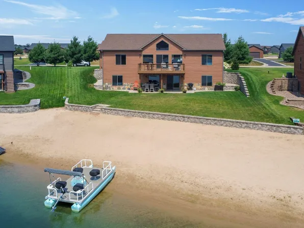 W5759 Brook Trout Ct, New Lisbon, WI 53950