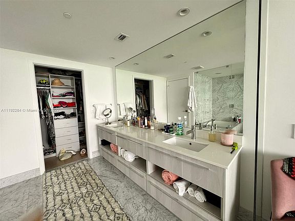 5th image of 3131 NE 7th Ave #1905