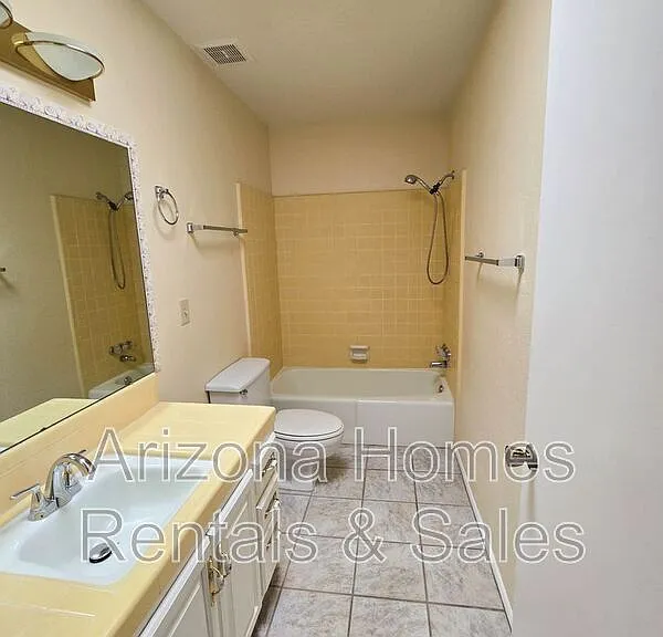510 W Calle Lago #CALLE LAGO — Photo 4