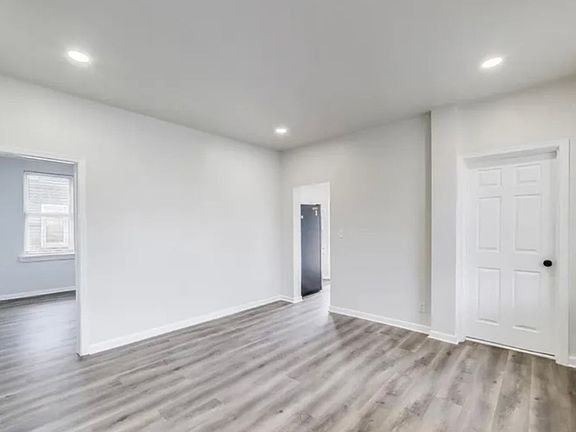 2nd image of 1 Maple Ave