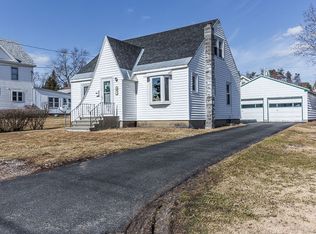 31 Tremont Ave, Amsterdam, NY 12010