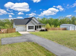 1400 Mountain Cut Rd, Appomattox, VA 24522