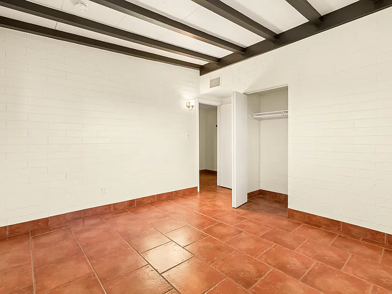1439 E Hatcher Rd #2 — Photo 5