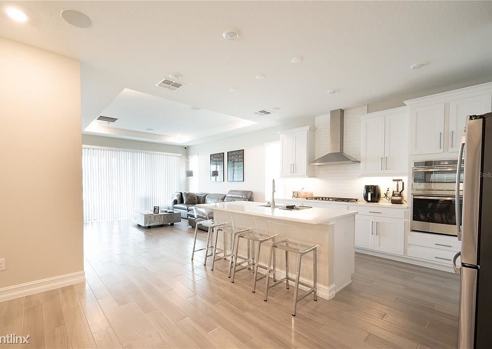 1st image of 4596R San Martino Dr