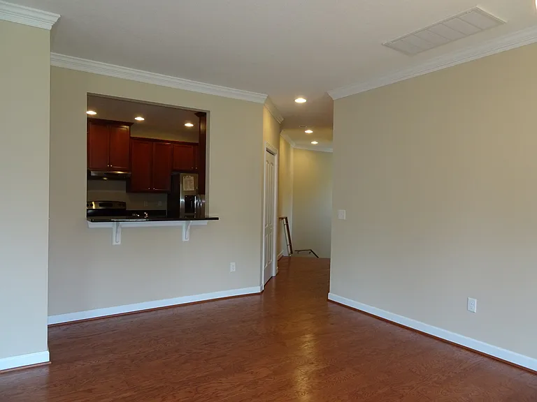 802 Braemar Crk — Photo 13