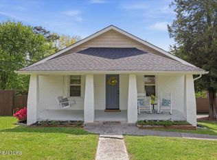 1218 Everett Ave, Maryville, TN 37804