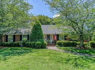 1927 Harris Rd, Charlotte, NC 28211