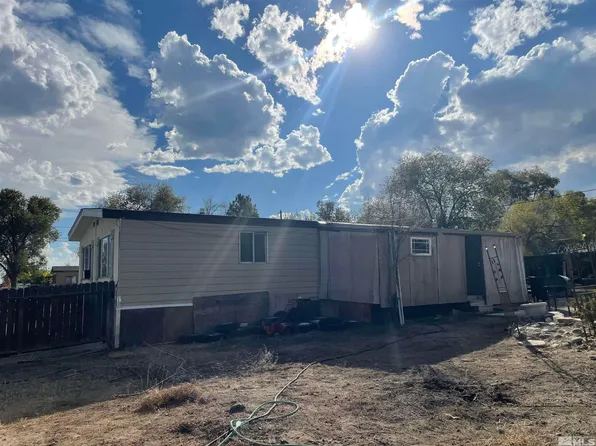 5244 Slope Dr, Sun Valley, NV 89433