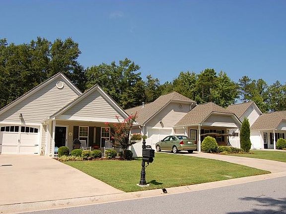 2nd image of 219 Katherine Ct