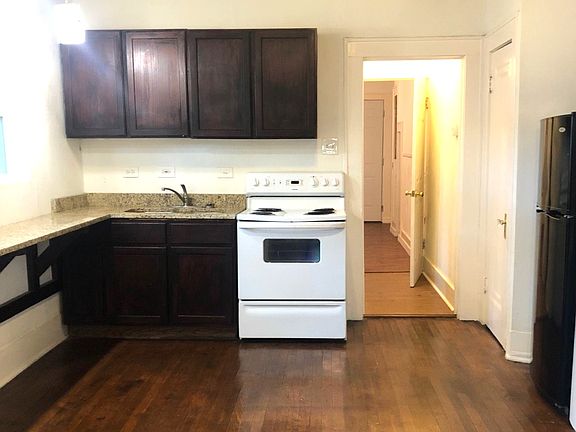 5th image of 826 E Erie Ave #A