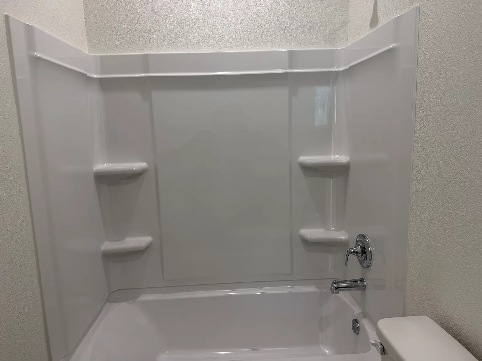 3 bed, 1174 sqft, $1,395 — Photo 2
