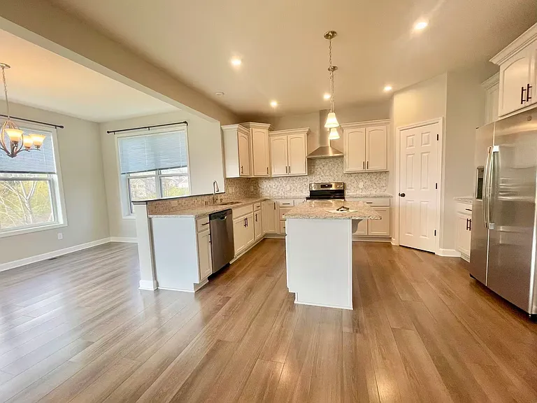 15225 75th St NE — Photo 2