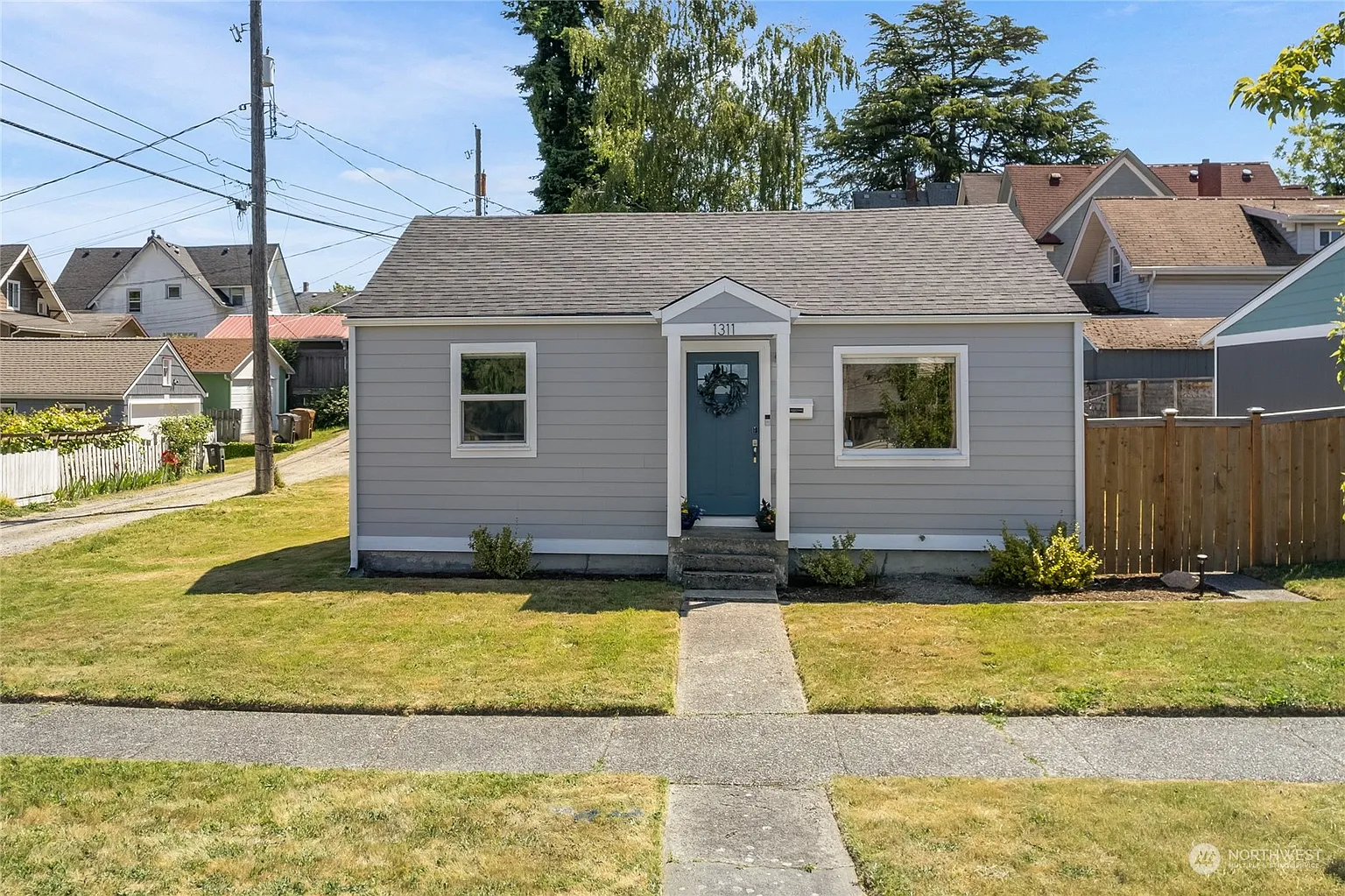 1311 S Oakes Street photo 1