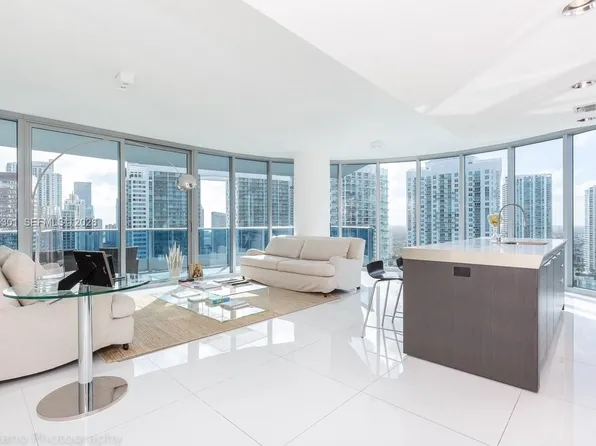 200 Biscayne Blvd #3102, Miami, FL 33131