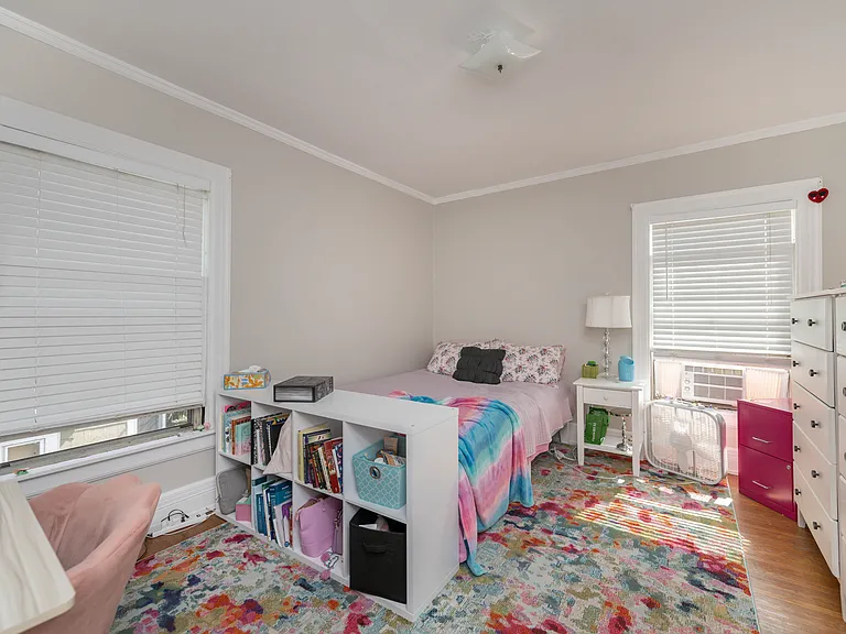 14 Audubon St #UPSTAIRS — Photo 12
