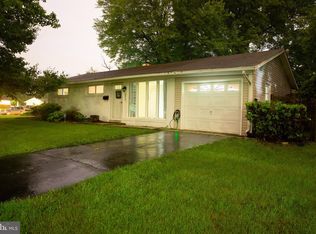 6222 Blossom Ln, Alexandria, VA 22310