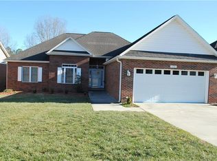 115 New Hampshire Ct, Mocksville, NC 27028