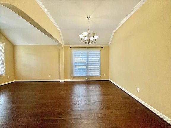 5th image of 2823 McDonough Way