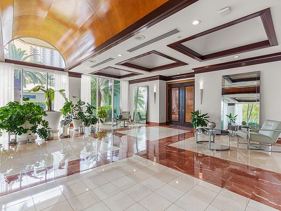 3rd image of 16400 Collins Avenue #1846