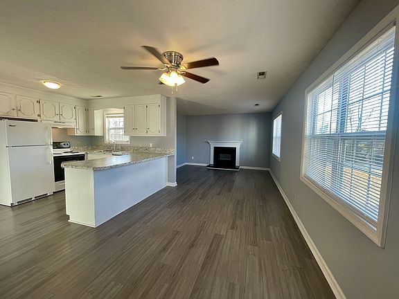 3rd image of 1168 Homestead Garden Ct APT 8