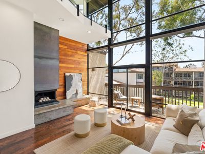 5308 Marina Pacifica Dr S, Long Beach, CA, 90803