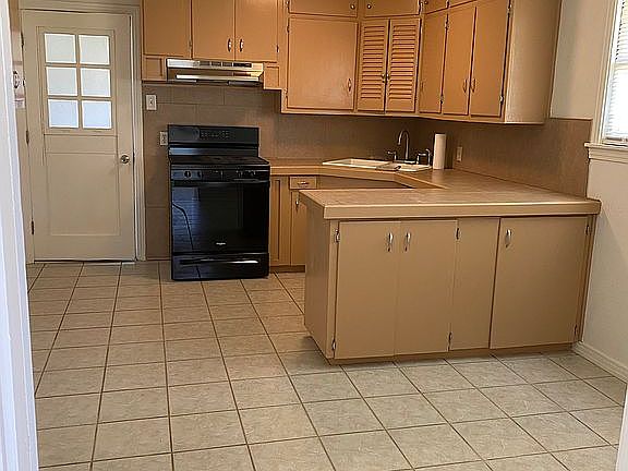 2nd image of 2633 W Harris Ave