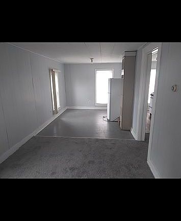 3rd image of 207 W Grant St