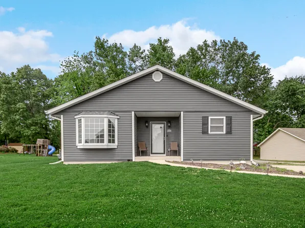 2908 Watertown Ave, Lake Station, IN 46405
