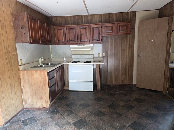 3rd image of 4502 E Old Marion Hwy #20