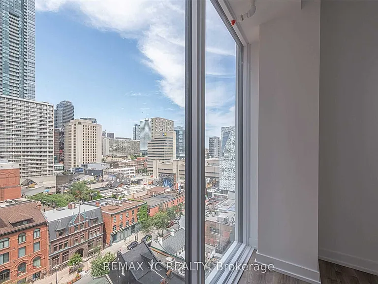 20 Edward St #717 — Photo 9