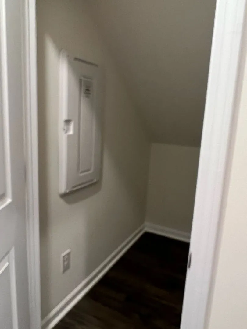 Room in 4 Bedroom Home at Rivulet Wy — Photo 3